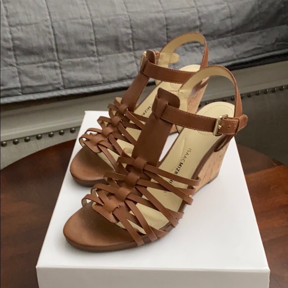 Isaac Mizrahi Brown Leather Wedge